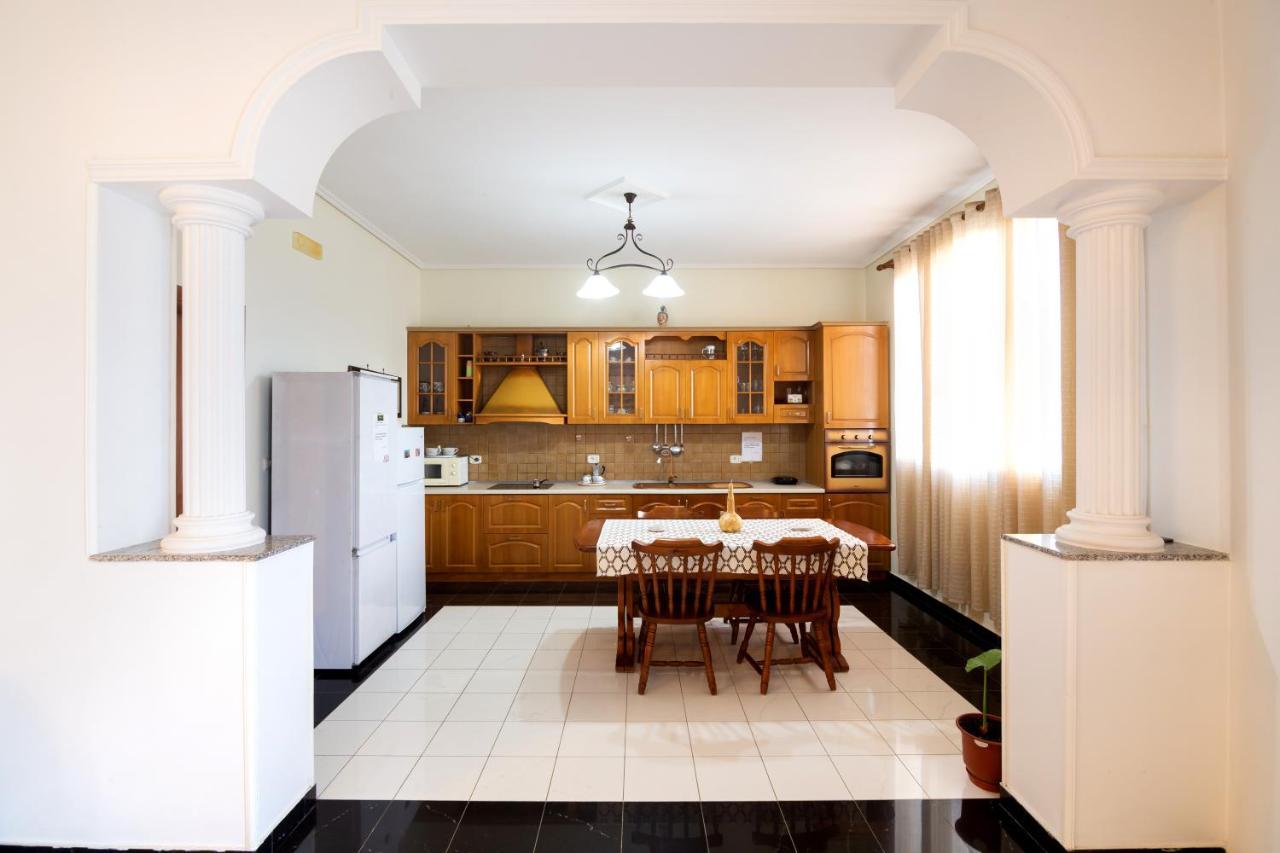Vlorë Villa Mare - For Families & Groups מראה חיצוני תמונה