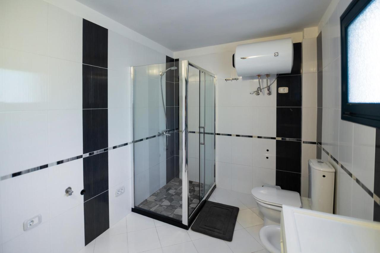 Vlorë Villa Mare - For Families & Groups מראה חיצוני תמונה
